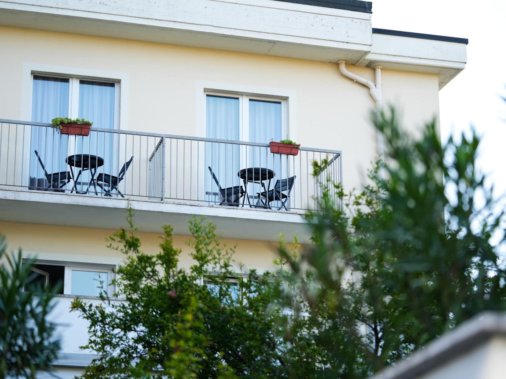 Hotel Arya By Mauro Sirmione Dış mekan fotoğraf